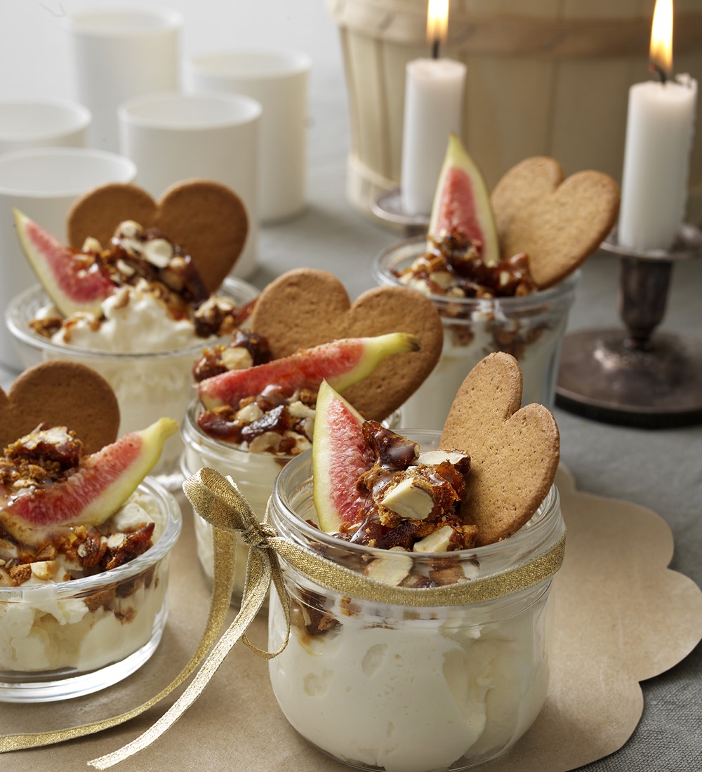 Yoghurt with figue and nuts